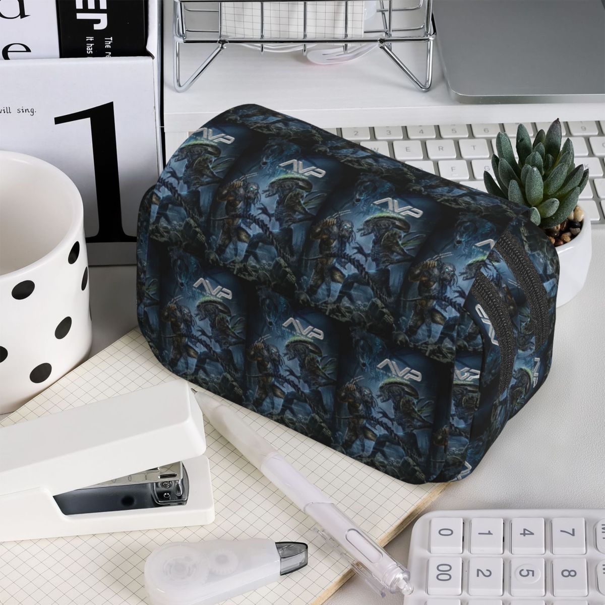Alien Vs Predator Game Pencil  - Office Supply Vs Stationery recension och pris